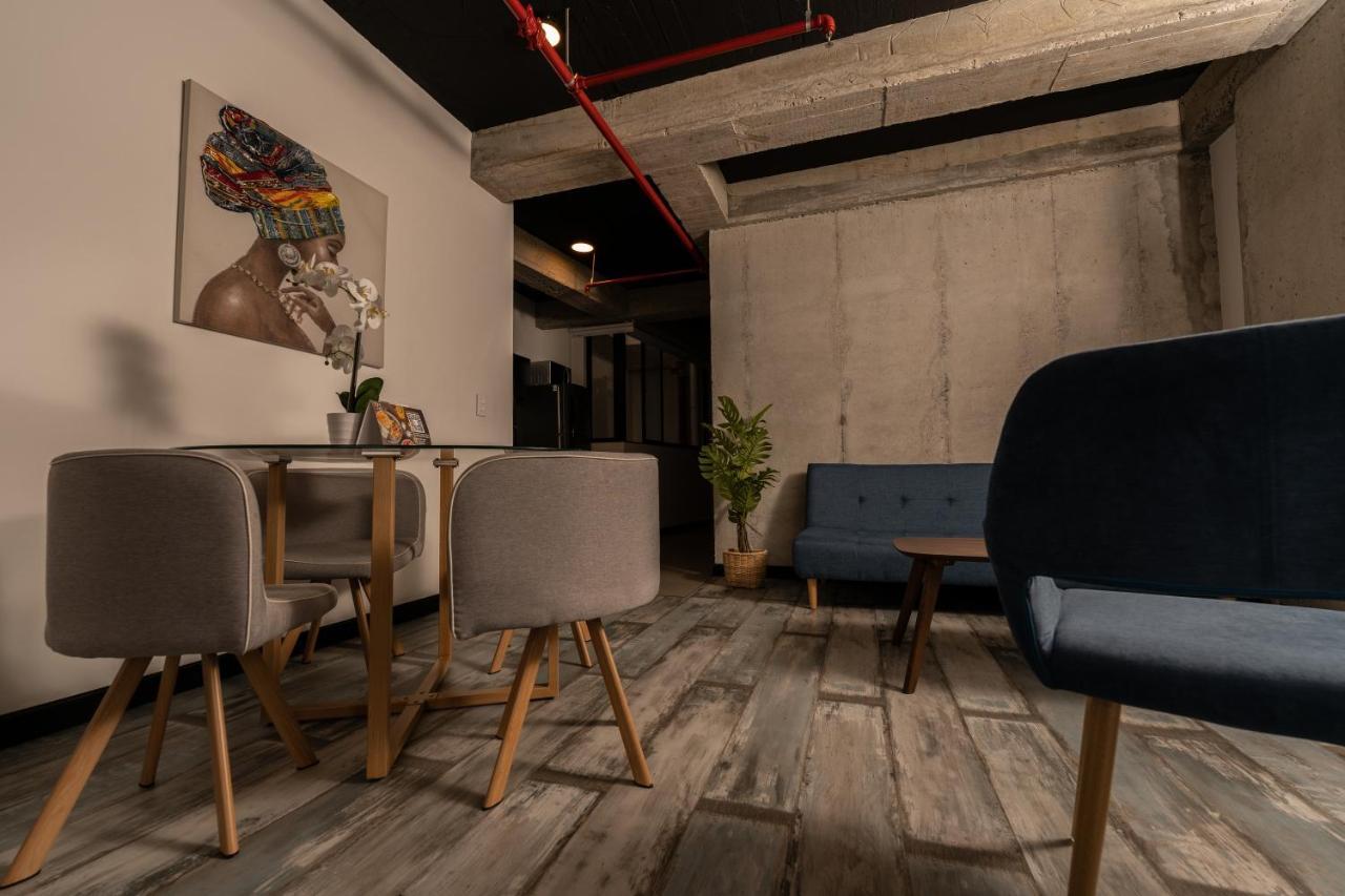 The Coffee Club Apartahotel 马尼萨莱斯 外观 照片